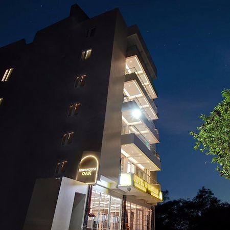 Townhouse Oak Vs Shivanya Лакхнау Экстерьер фото
